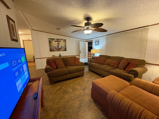 Building Photo - 10891 W Whitacre Ln