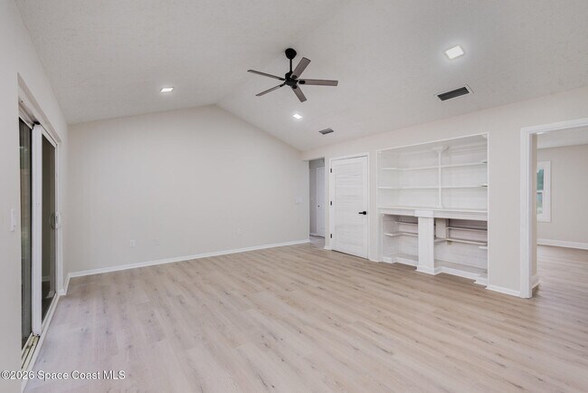 Building Photo - 1650 Leach Cir