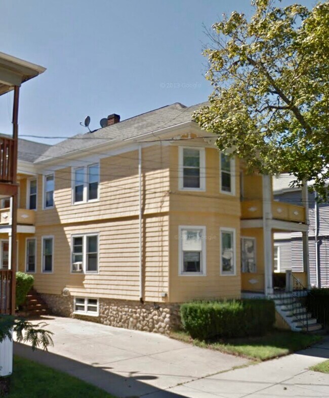 192 Dawson St 192 Dawson St New Bedford MA 02745 Apartment Finder