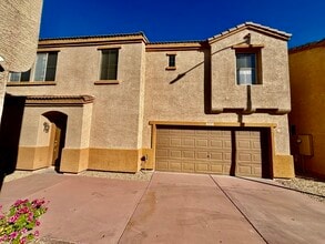 Building Photo - 3018 W Sands Dr