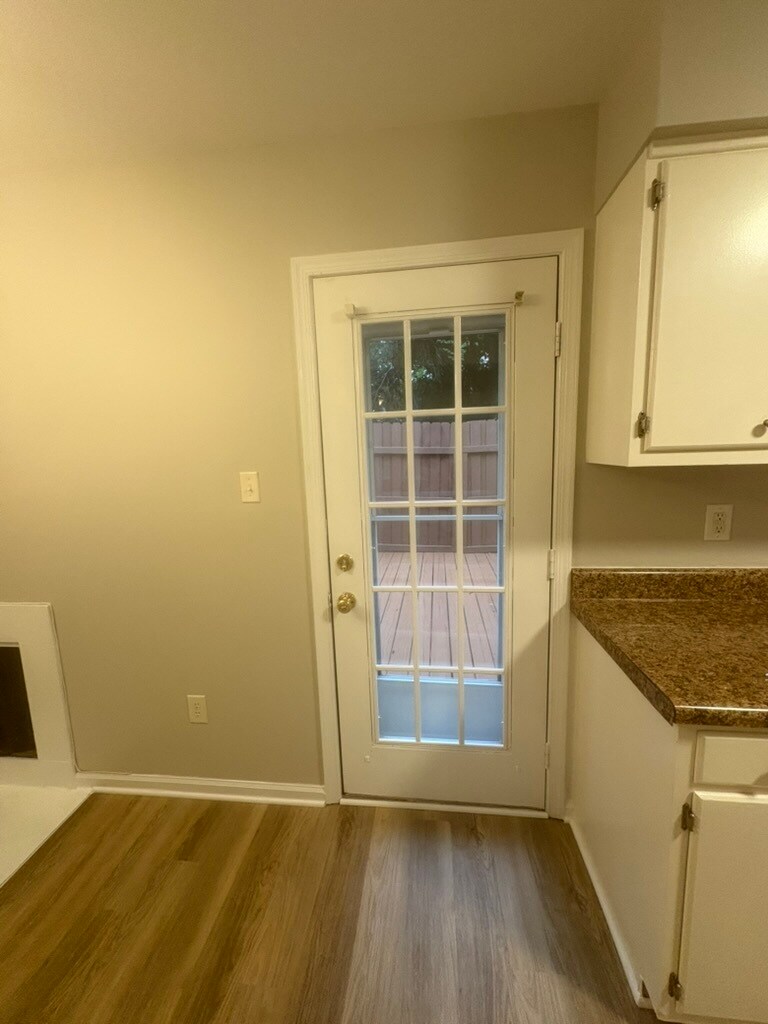 Building Photo - 1512 Skirmish Run Dr