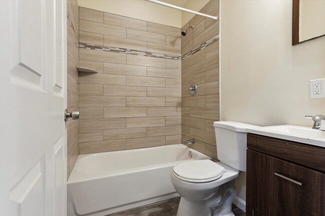 Building Photo - 1804 W Montgomery Ave