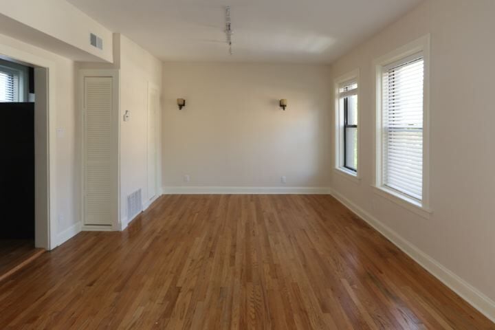 Building Photo - 4045 N Ashland