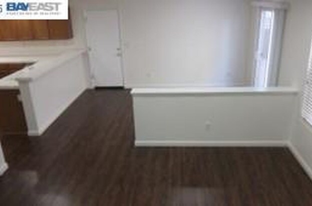 Building Photo - 3112 Puffin Cir