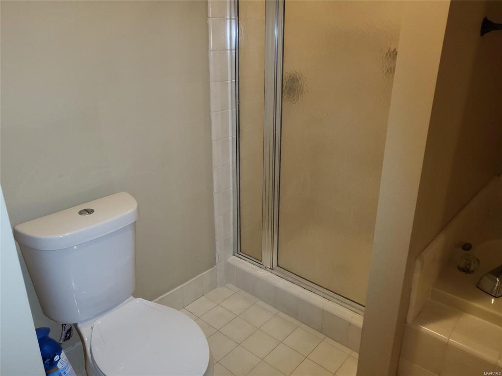 Building Photo - 1516 Charleton Dr