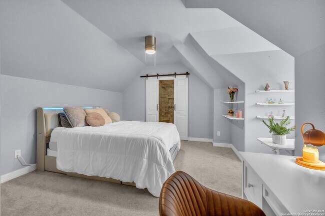 Building Photo - 9752 Trophy Oaks Dr