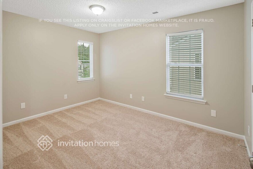 Building Photo - 5037 Silabert Ave