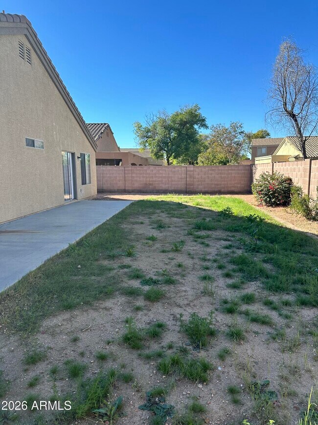 Building Photo - 10520 W Magnolia St