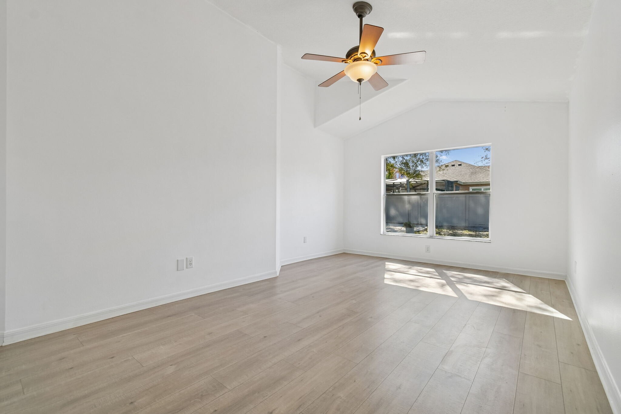 Building Photo - 7527 Oxford Garden Cir