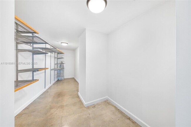 Building Photo - 7700 Collins Ave