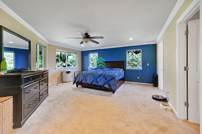 Building Photo - 4 BED & 3 BATH SINGLE FAMILY HOUSE FOR RENT