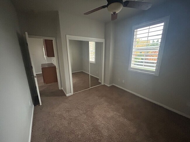 Building Photo - 4929 W Pianosa Ave