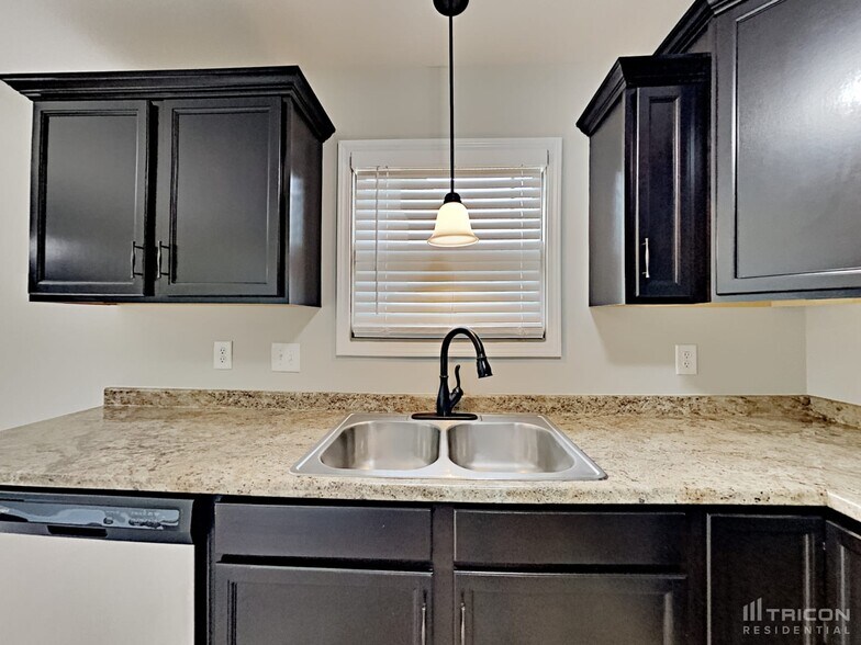 Building Photo - 1003 Orchard Hills Dr