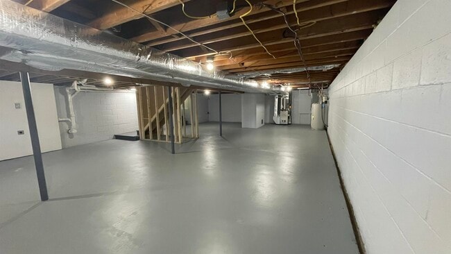 Building Photo - 4 Mulberry Rd