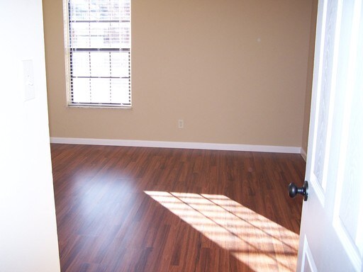Building Photo - 10176 Squire Meadows Dr