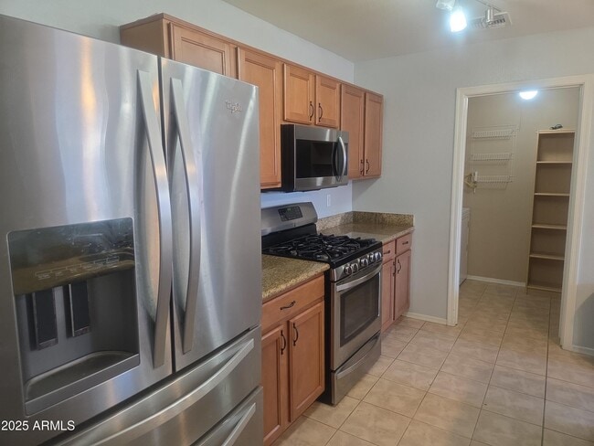 Building Photo - 1958 E Renegade Trail