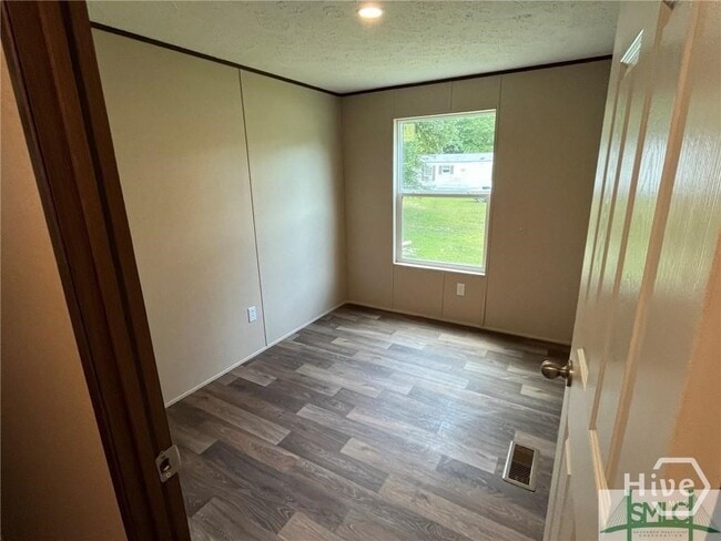 Building Photo - 51 Miles Park Rd