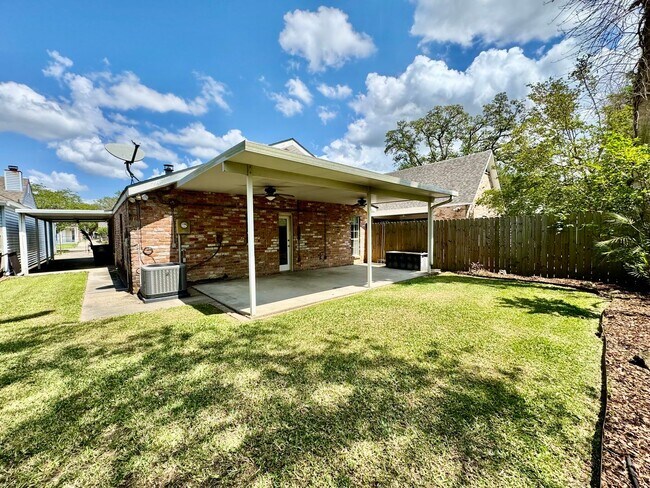 Building Photo - 10734 Erin Vale Ave