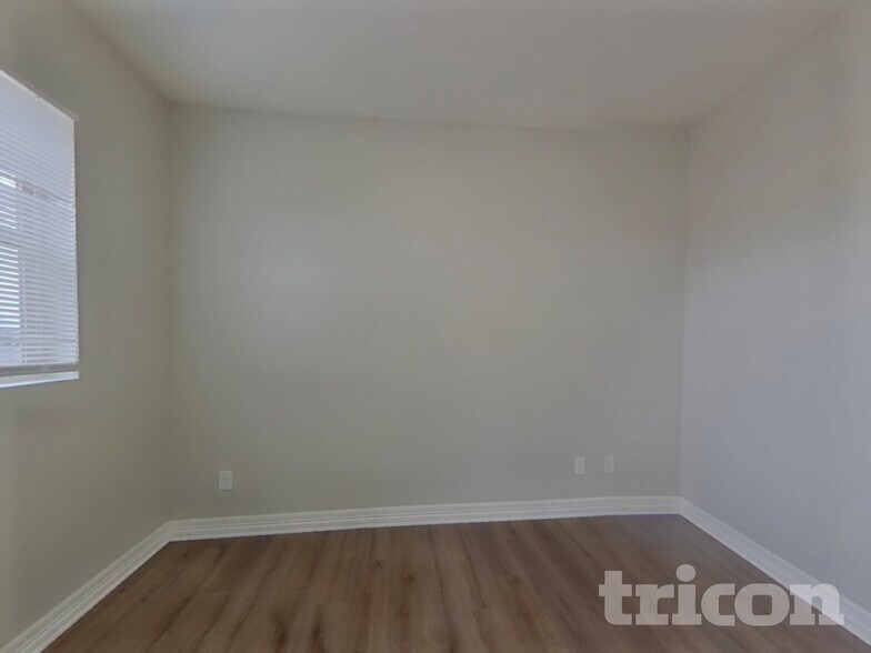 Building Photo - 3911 Donnington Cir