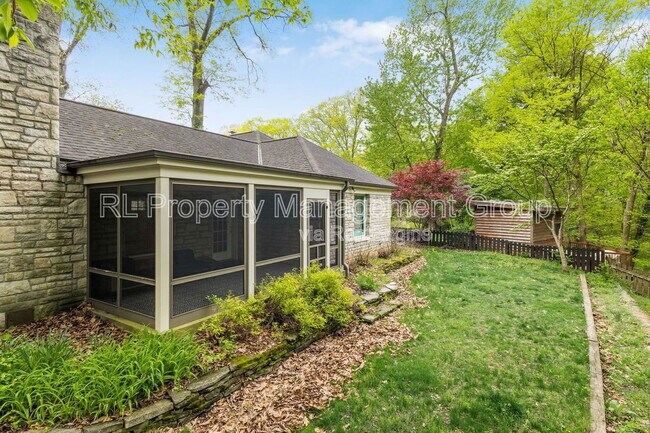 Building Photo - 413 Walhalla Rd