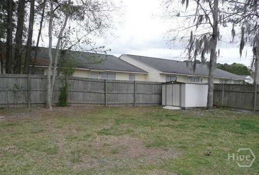 Building Photo - 2 St Ives Dr