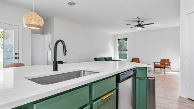 Building Photo - 9228 Lonesome Oak Drive