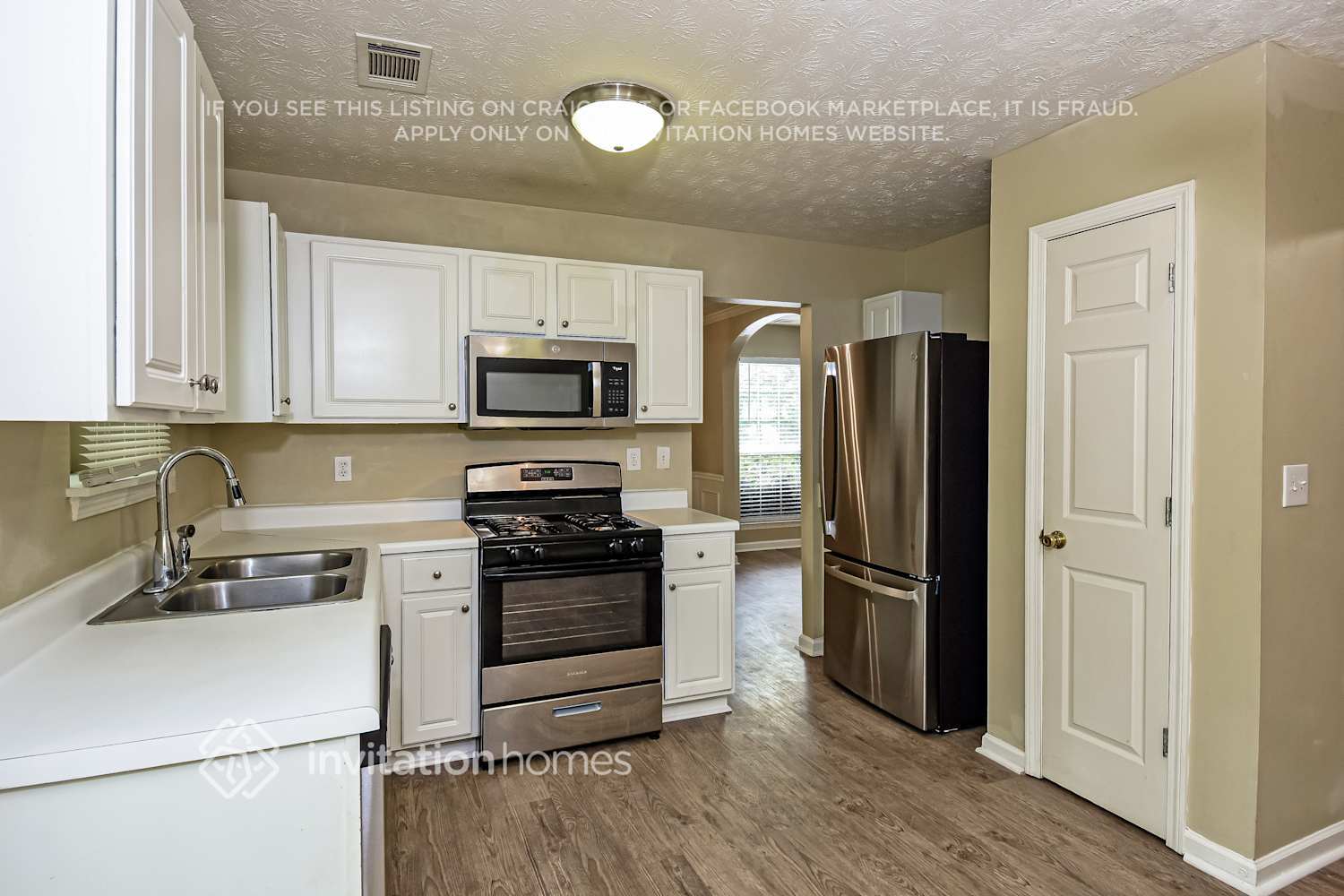 Building Photo - 5765 Millstone Dr