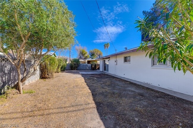 Building Photo - 4417 Berkley Ave