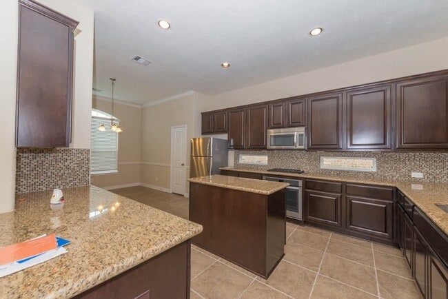 Building Photo - 30810 Academy Trace Dr