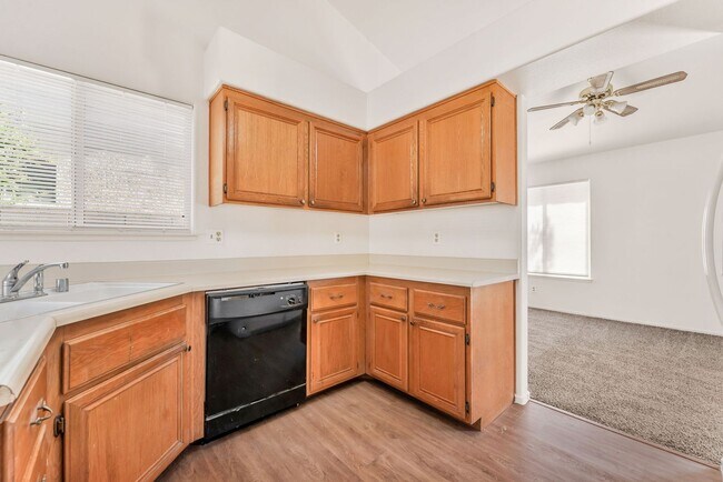 Building Photo - Comfort, Style & Single-Story Living in a Prime North Las Vegas Location!