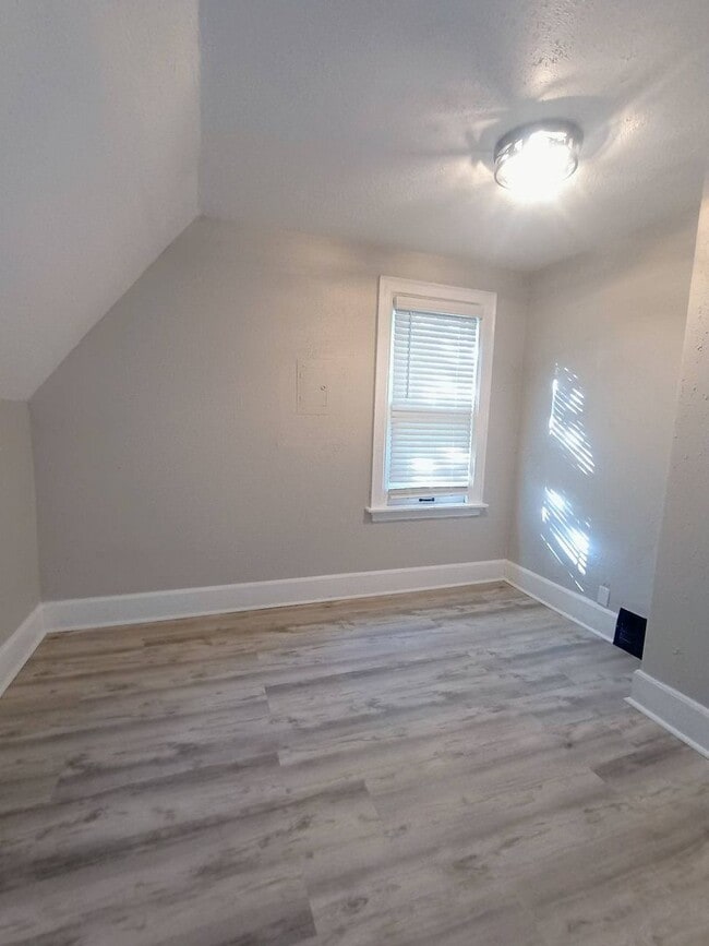 Building Photo - Charming 4-Bedroom Home in Harambee