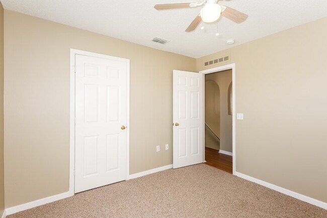 Building Photo - 12930 Bridleford Dr