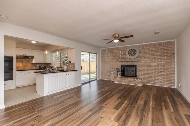 Building Photo - 46 N Deerfoot Cir