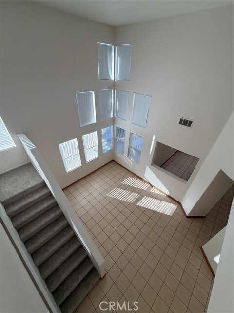 Building Photo - 17 Pastora