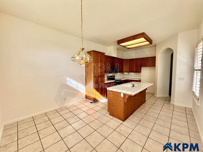 Building Photo - 18515 Monte Vista Dr