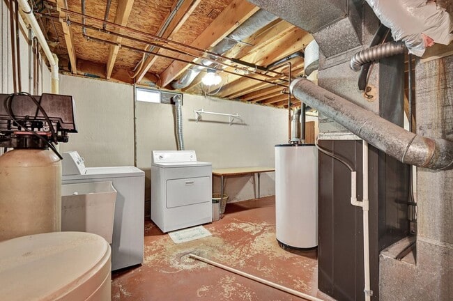 Building Photo - 436 Dutch Hill Dr