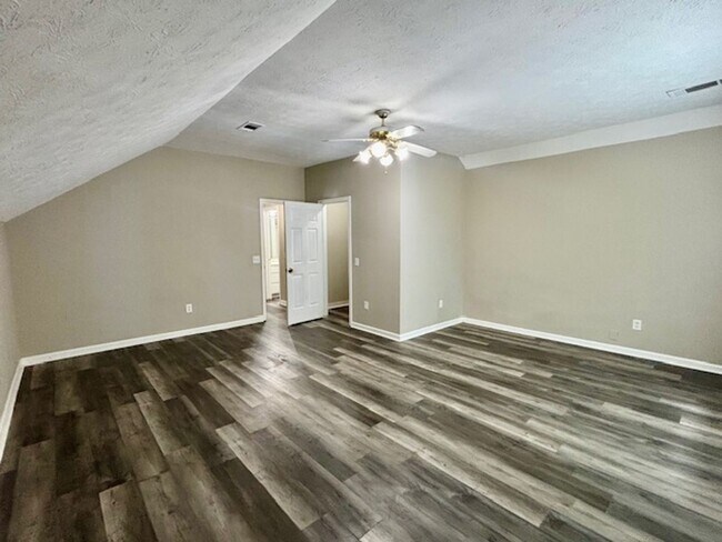 Building Photo - 3484 Shady Woods Cir