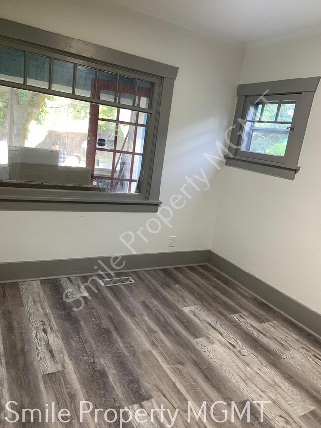 Building Photo - 5312 SE 92nd Ave