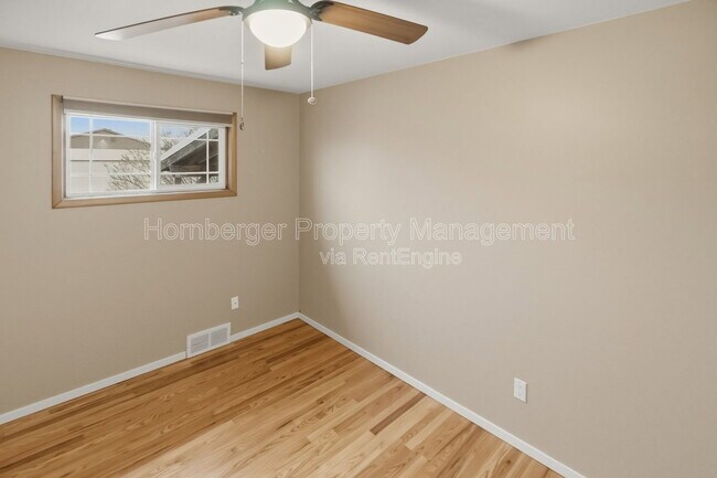 Building Photo - 612 E Walton Ave