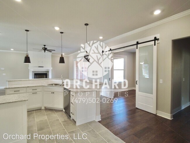 Building Photo - 4 br, 3 bath House - 1228 Giulia Ave.