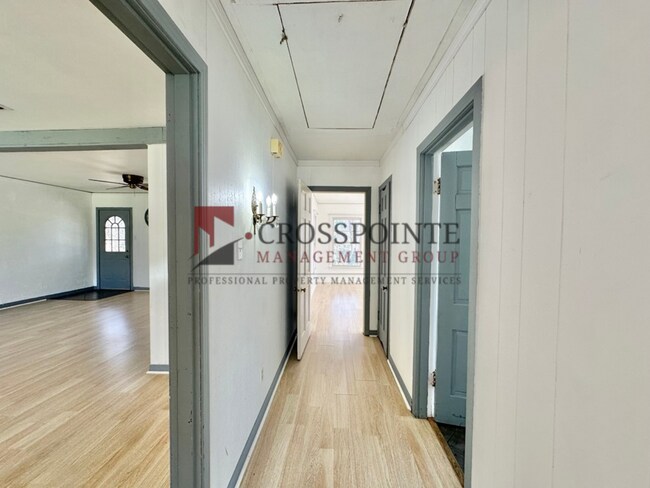 Building Photo - Available! 3/1.5 Single-Family Home in Tyler!