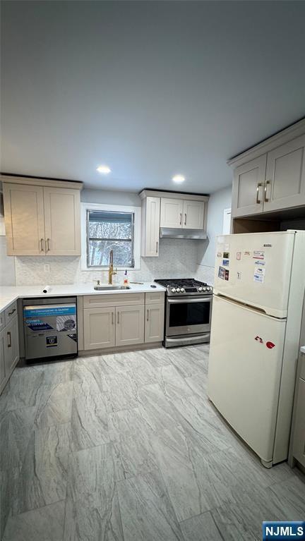 Building Photo - 72 Martha Ave