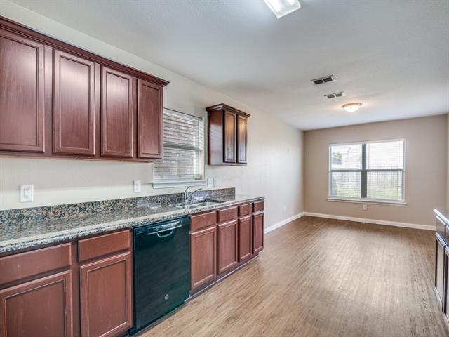 Building Photo - 2037 Fairview Dr