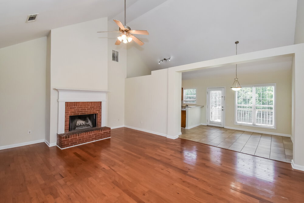 Building Photo - 1440 Paddocks Ct