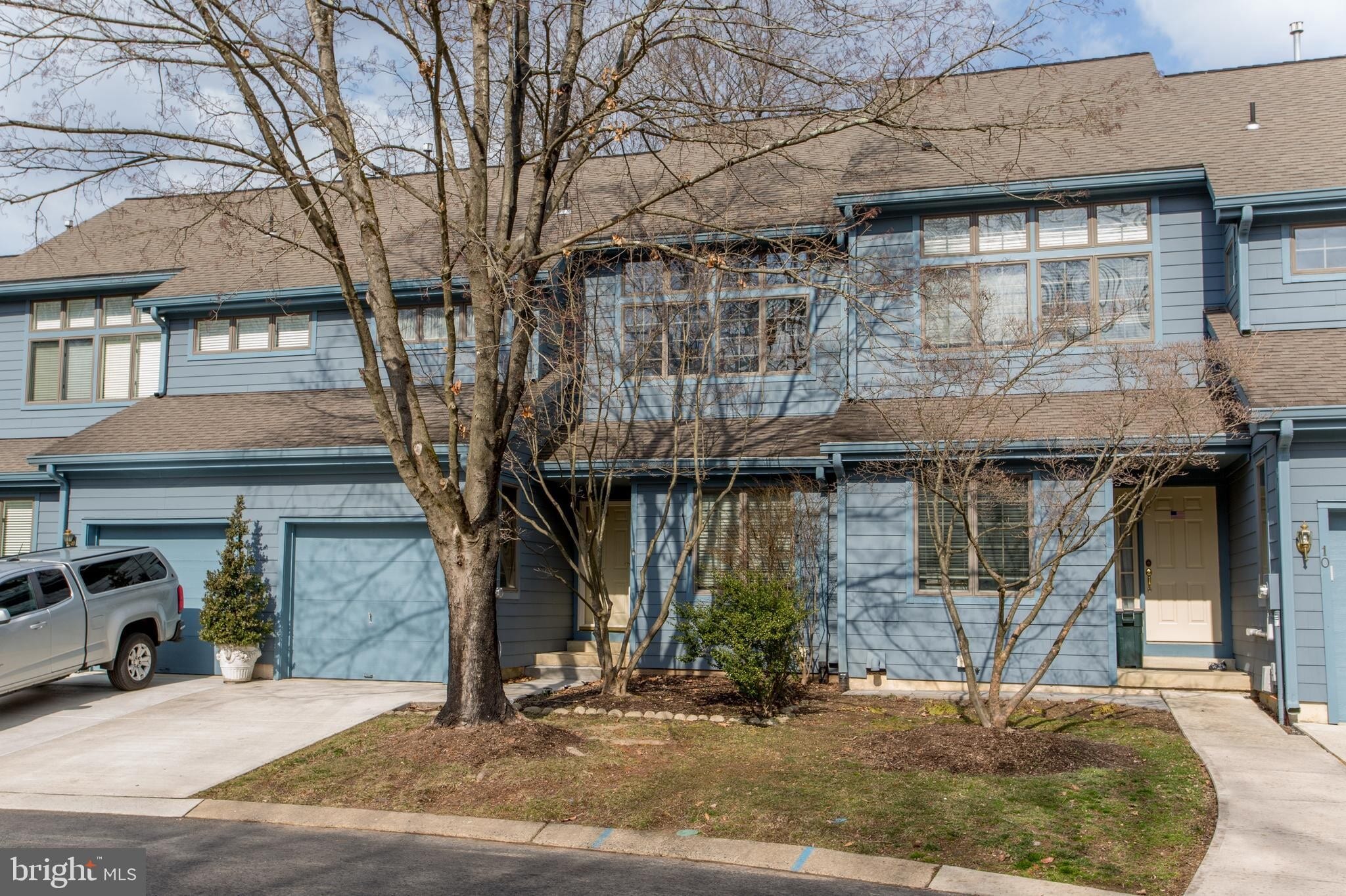 Building Photo - 9 Sturbridge Ct