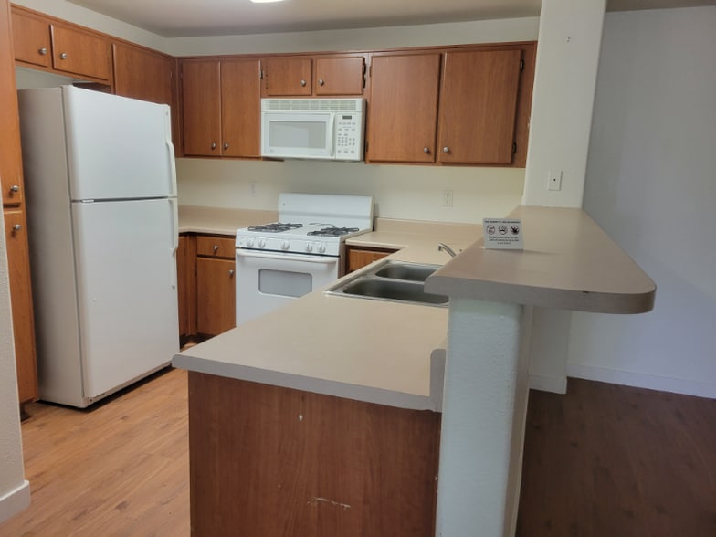 Building Photo - 44734 Adam Ln