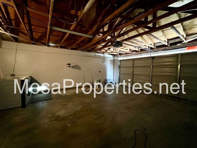 Building Photo - 24368 Darrin Dr