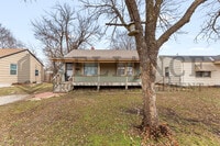Building Photo - 1912 N Hood St