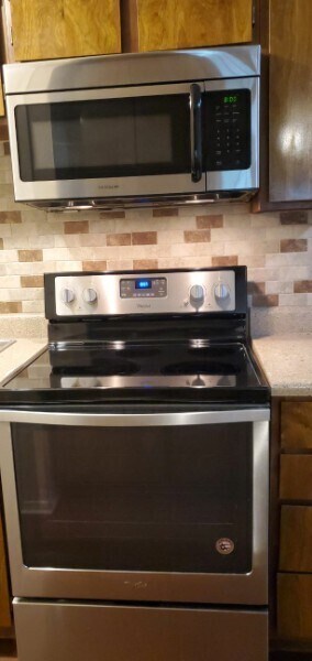 Building Photo - Fully Upgraded 1 Bed 1 Bath 660 Sq. Ft.