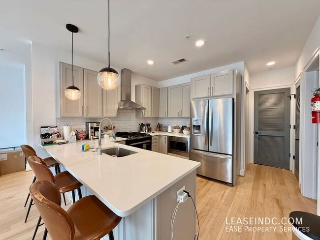 Building Photo - 4335 Harrison St NW